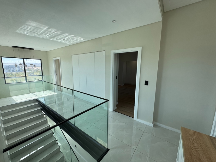 3 Bedroom Property for Sale in Sandown Western Cape